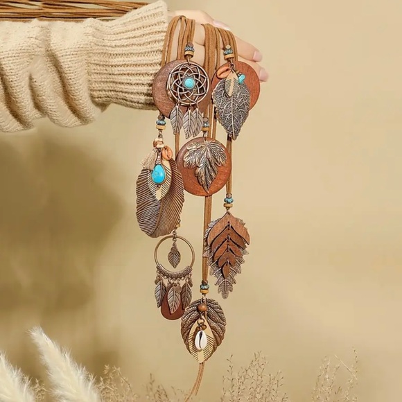 Elegant Brown Leaf Pendant Multi-Layer Necklace - Picture 6 of 8